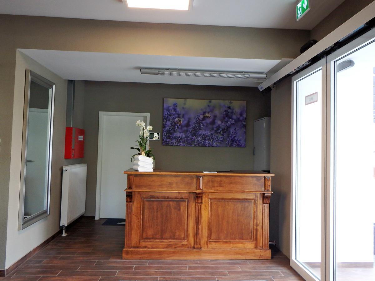 Garni Hotel Lavendelhof Nauen Kültér fotó
